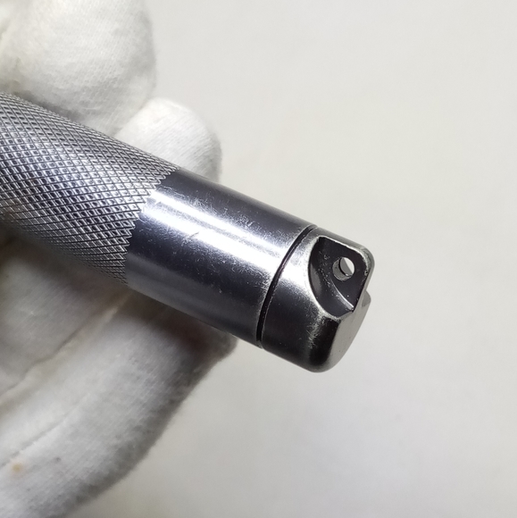 Maglite Mini AA 2 Cell Grey Flashlight - Picture 6 of 13